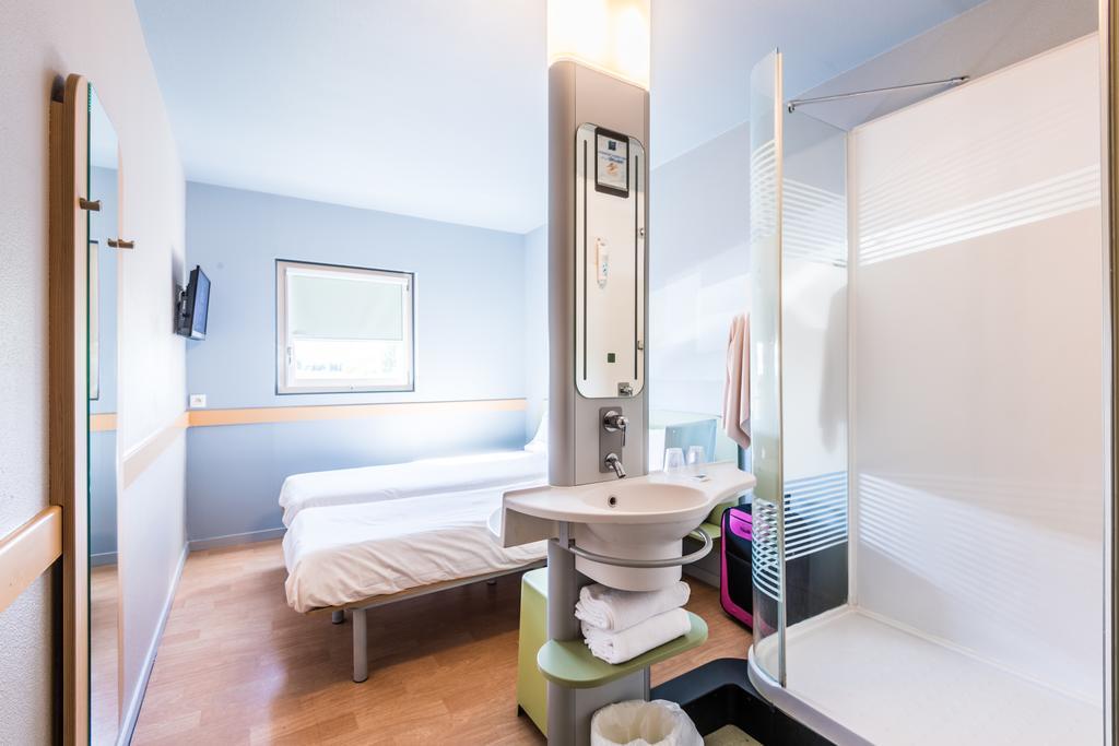 Ibis Budget Amberieu En Bugey/Chateau Gaillard A42 Kültér fotó