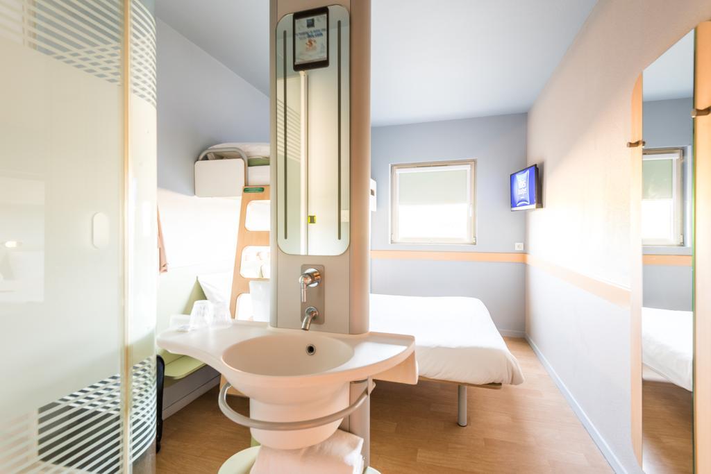 Ibis Budget Amberieu En Bugey/Chateau Gaillard A42 Kültér fotó